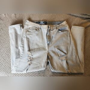 Wild Fable High Rise Mom Jean 16